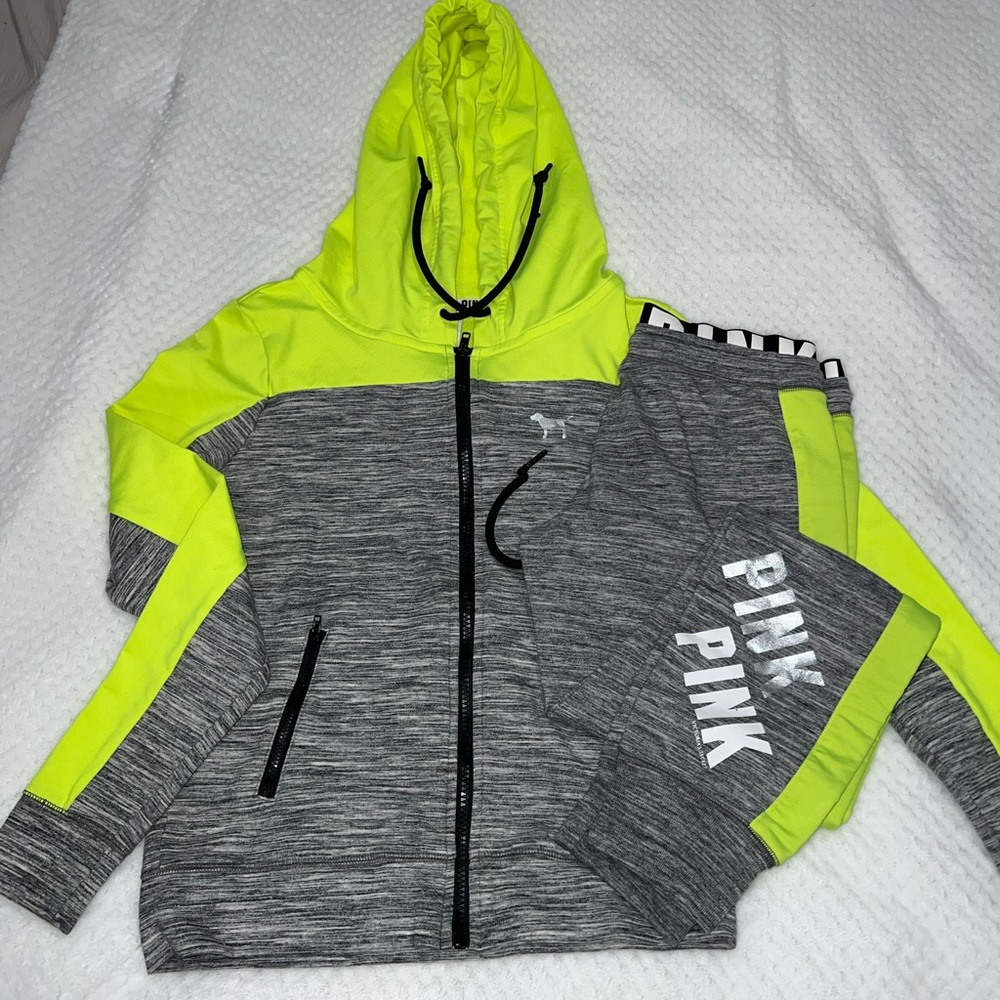 VS PINK track suit